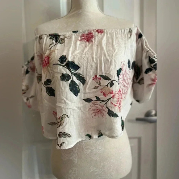 Kimchi Blue Pia Off-the-Shoulder Floral Blouse Cropped‎ Top Women Size: Medium - Picture 4 of 9